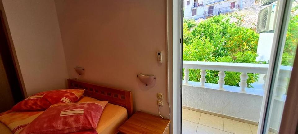 Bed & Breakfast Dionis 비스 외부 사진