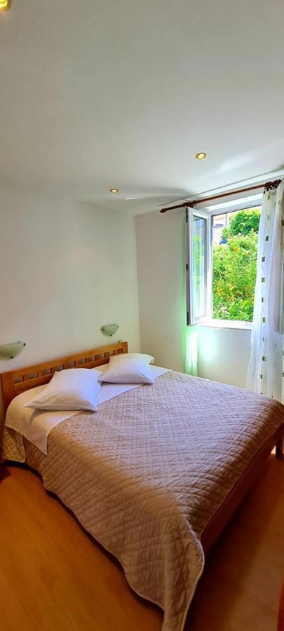 Bed & Breakfast Dionis 비스 외부 사진