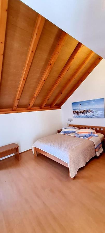 Bed & Breakfast Dionis 비스 외부 사진